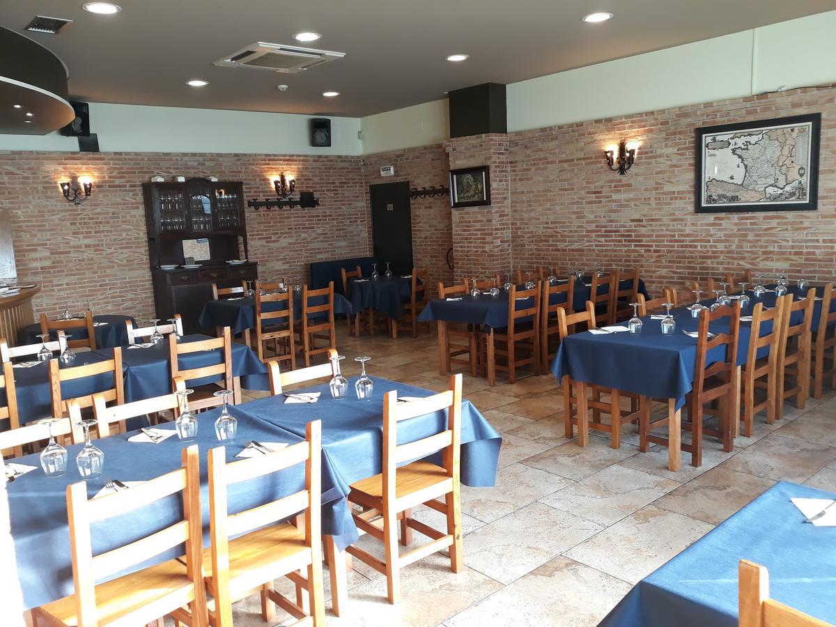 Hostal Ardoi Zizur Mayor ภายนอก รูปภาพ